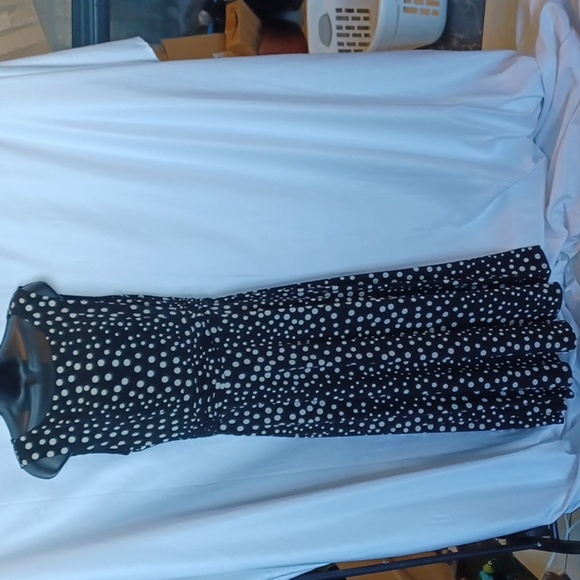Christopher Banks Classic A-Line Midi Dress Sleeveless Black/white Polka Dot 10 - Picture 1 of 8